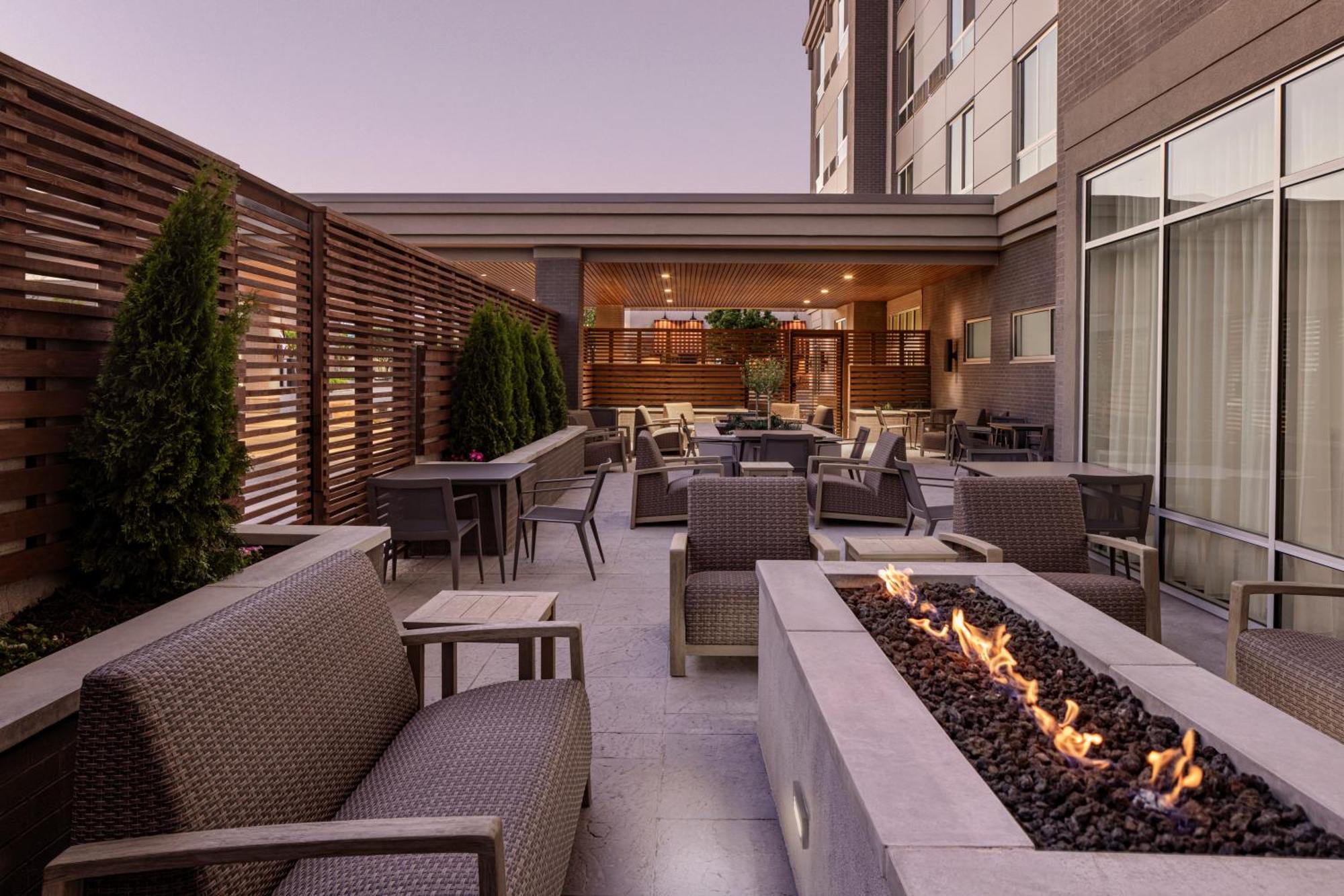 Courtyard By Marriott Orem University Place Exterior photo